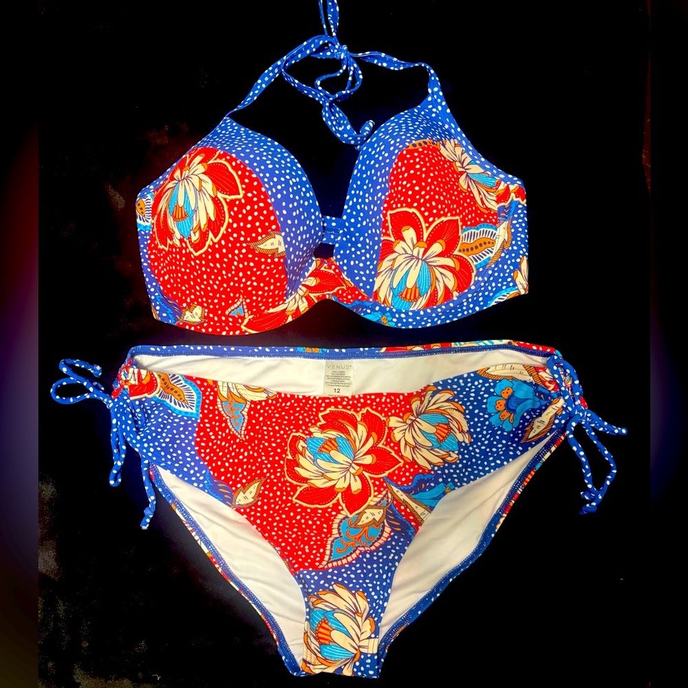 NWOT Venus bikini/bathing suit